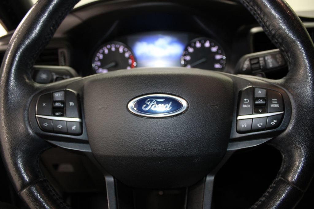 Used 2020 Ford Explorer XLT w/ Comfort Package RWD image 44