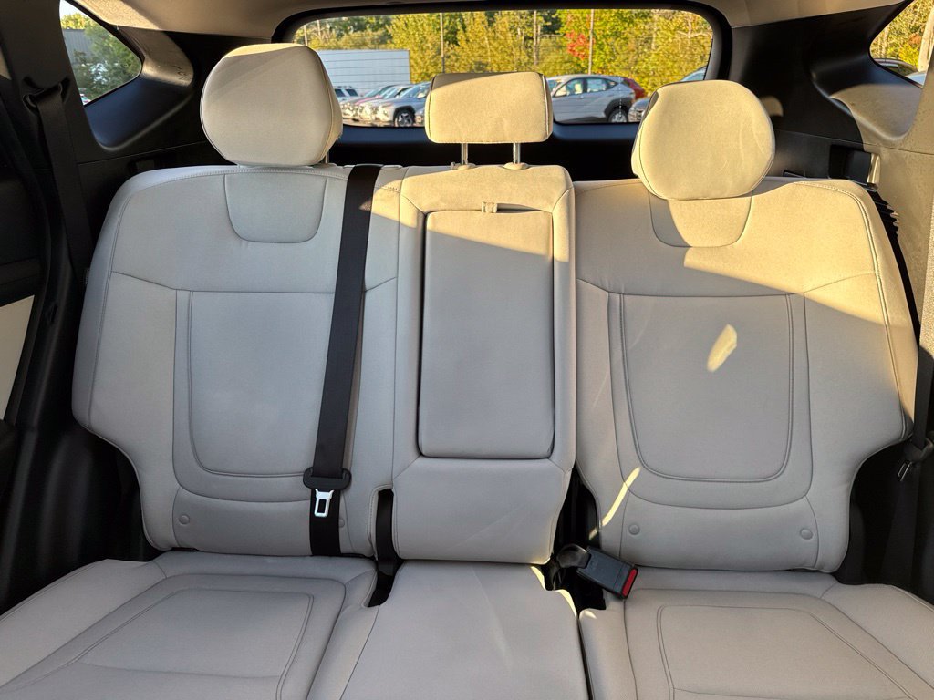 Certified 2025 Hyundai Tucson SE AWD/4WD image 24