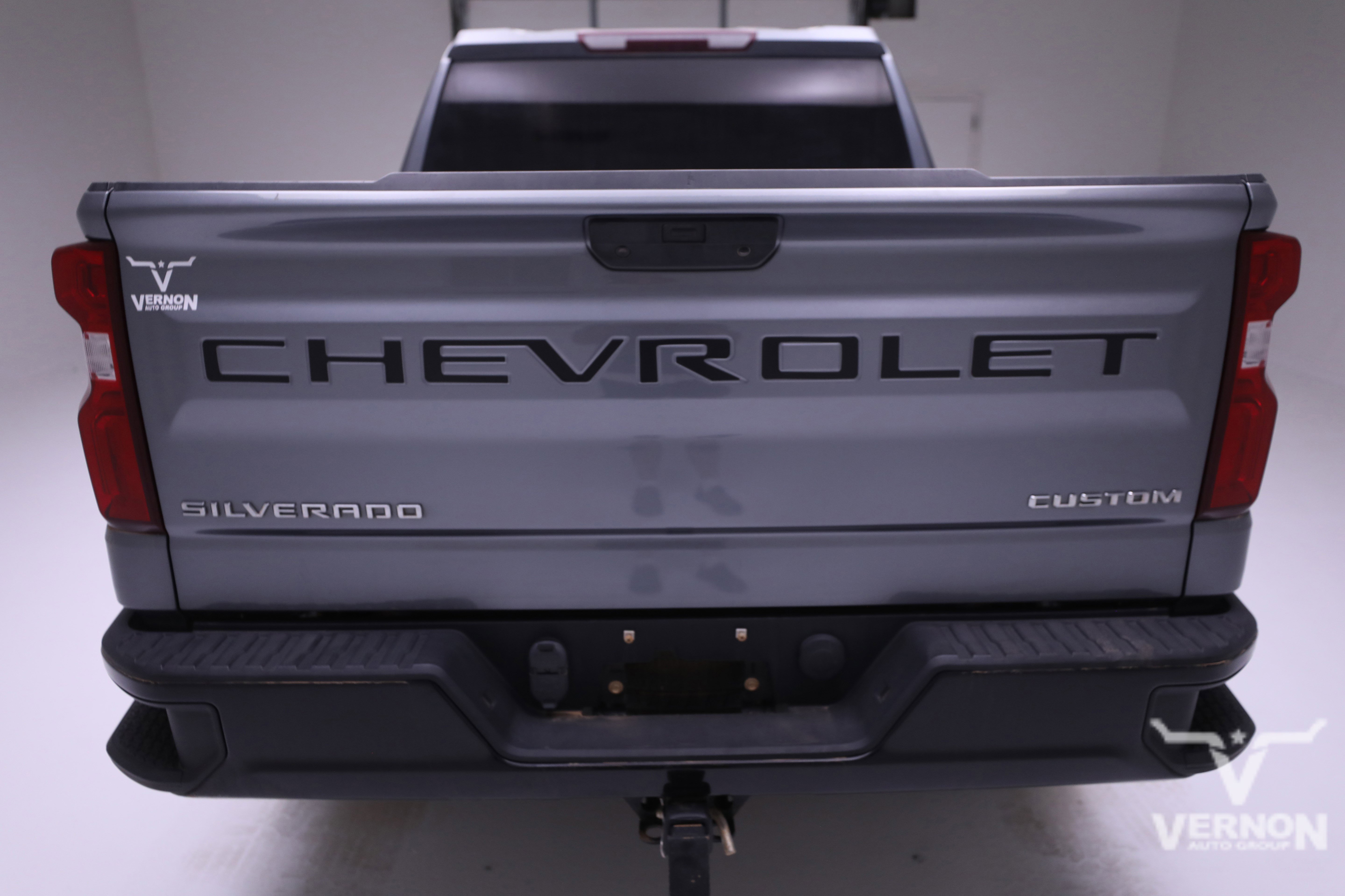 Used 2022 Chevrolet Silverado 1500 Custom Trail Boss w/ LPO, Dark Essentials Package image 4