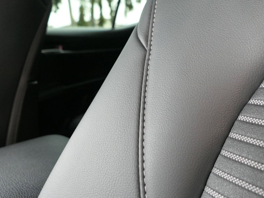 Used 2024 Toyota Camry SE FWD image 11