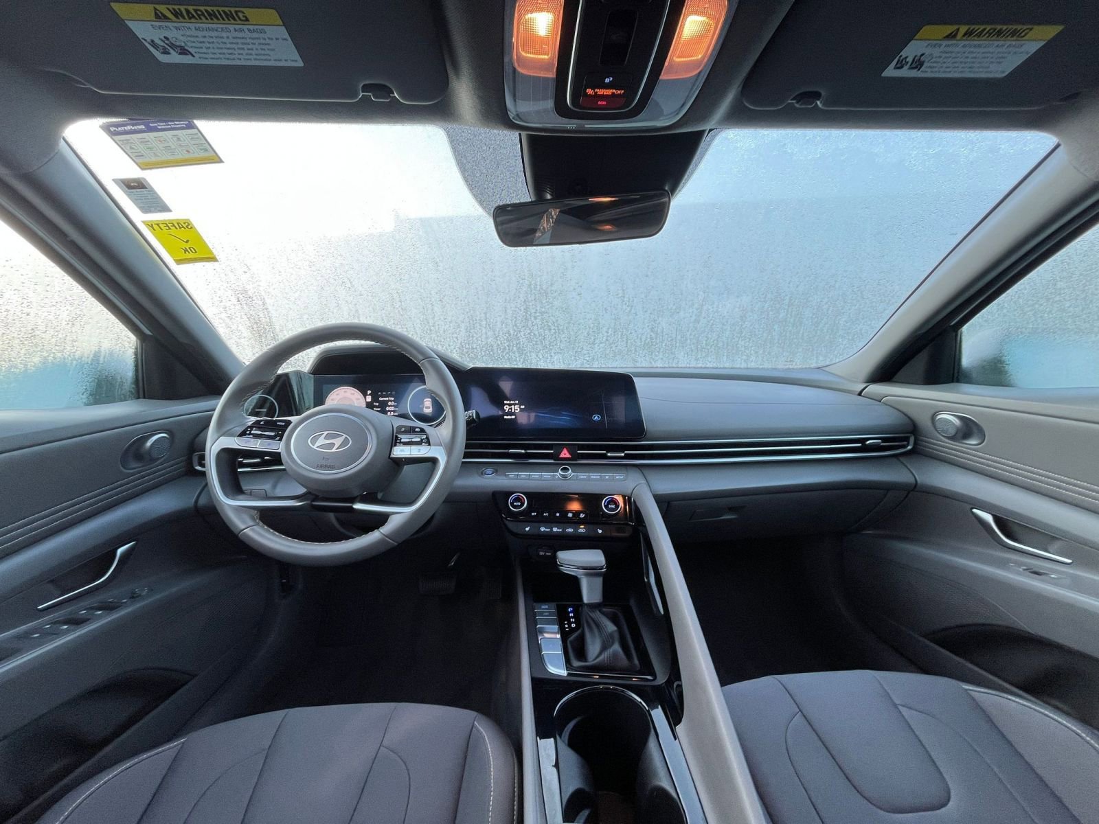Used 2025 Hyundai Elantra SEL image 32