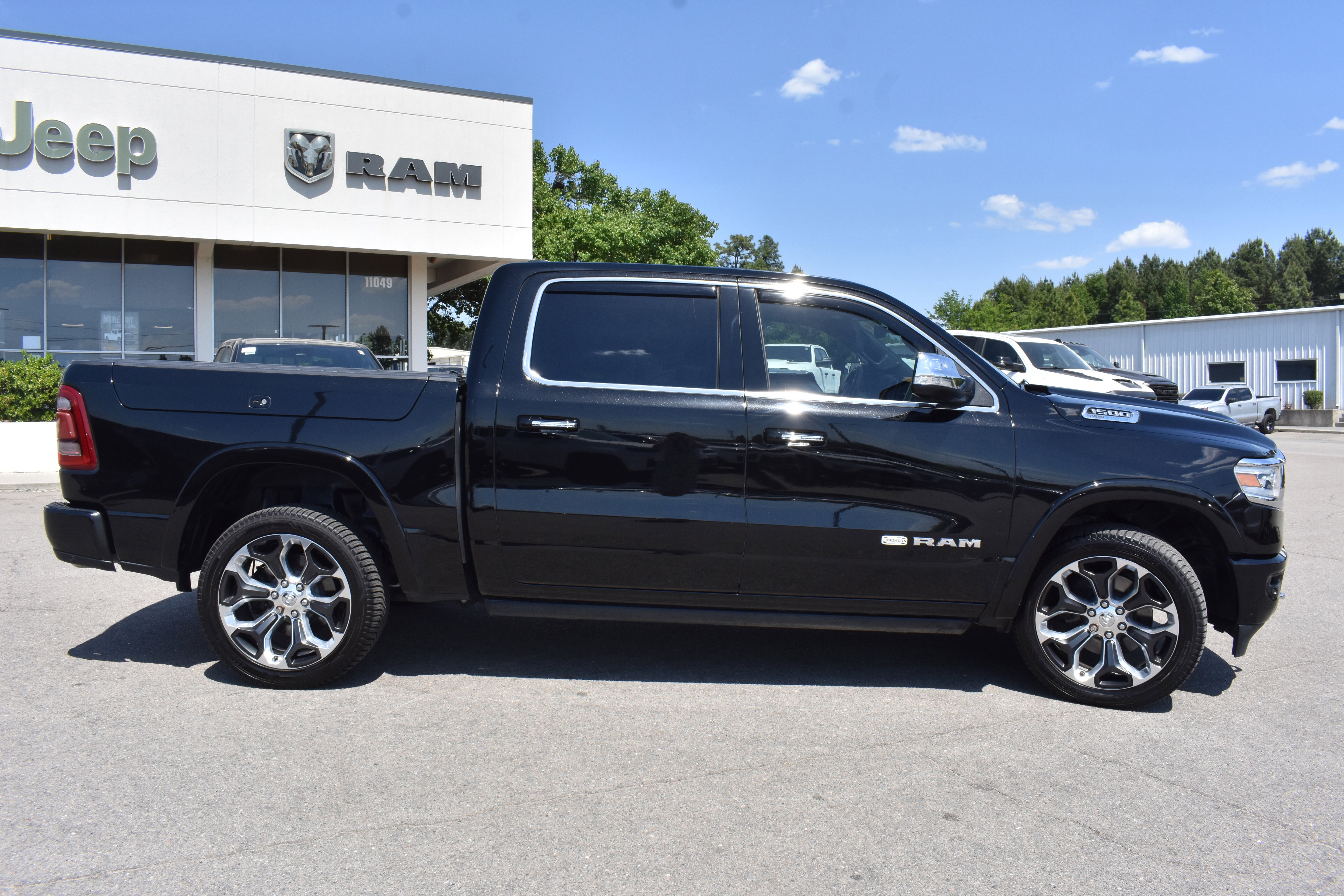 Used 2021 RAM 1500 Limited AWD/4WD image 10