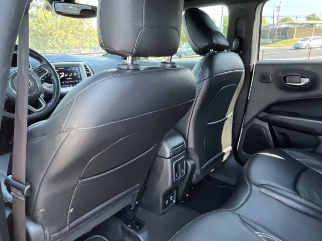 Used 2021 Jeep Compass Latitude w/ Sun and Sound Group AWD/4WD image 19