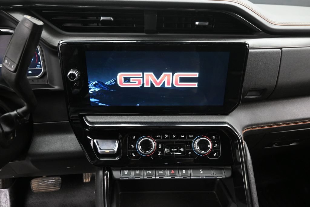Used 2024 GMC Sierra 3500 AT4 w/ AT4 Premium Plus Package AWD/4WD image 17