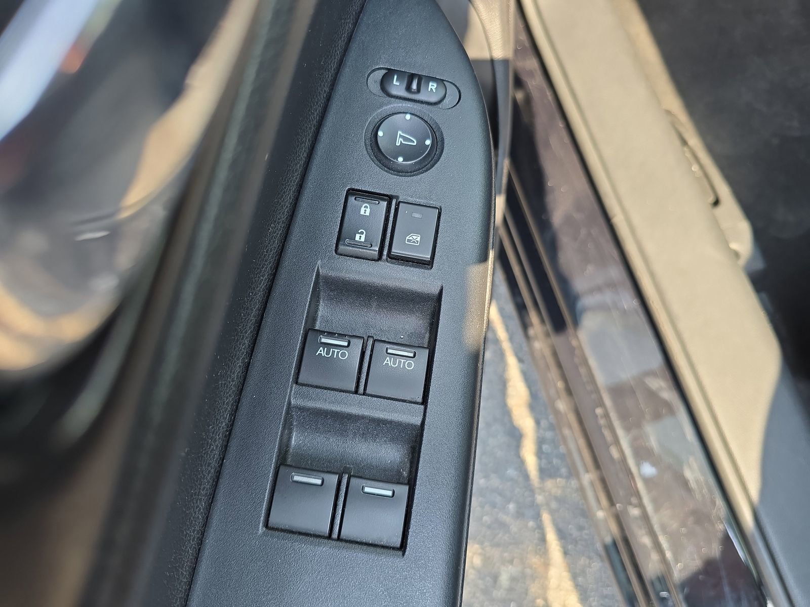 Used 2015 Honda Accord EX-L image 14