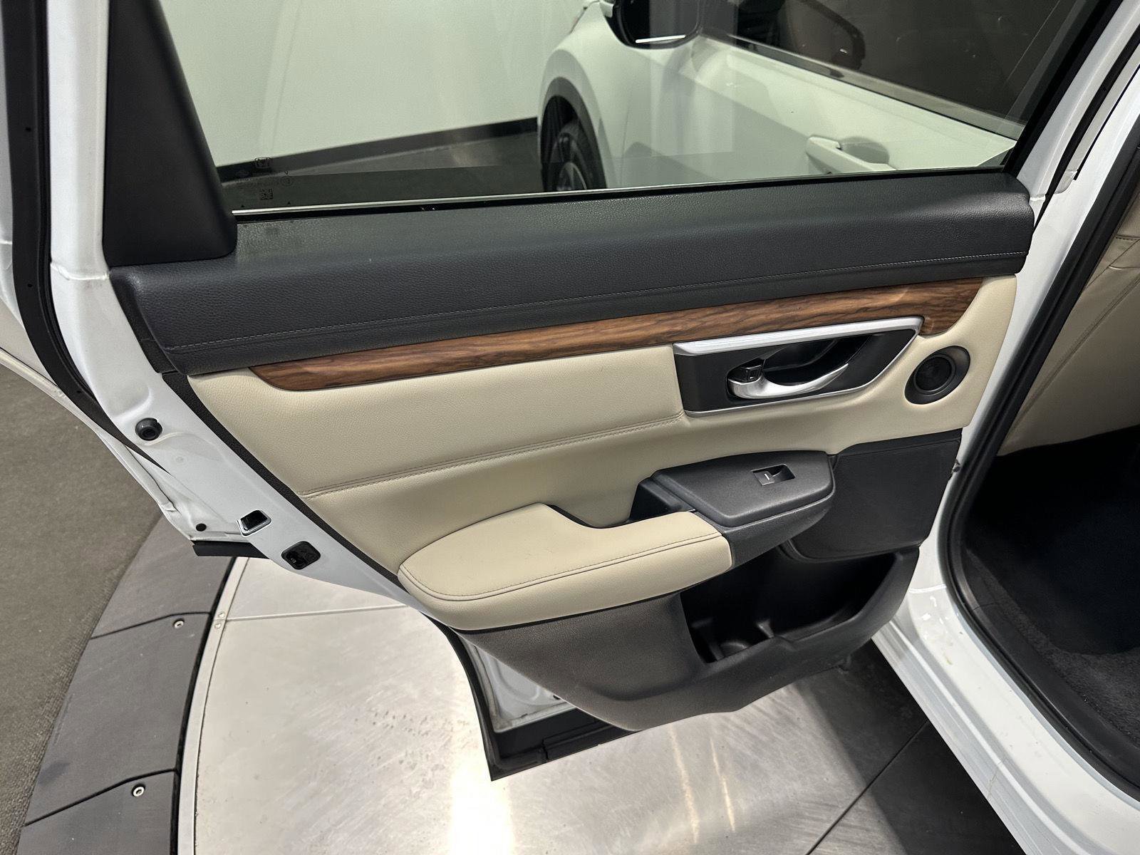 Used 2019 Honda CR-V EX-L image 23