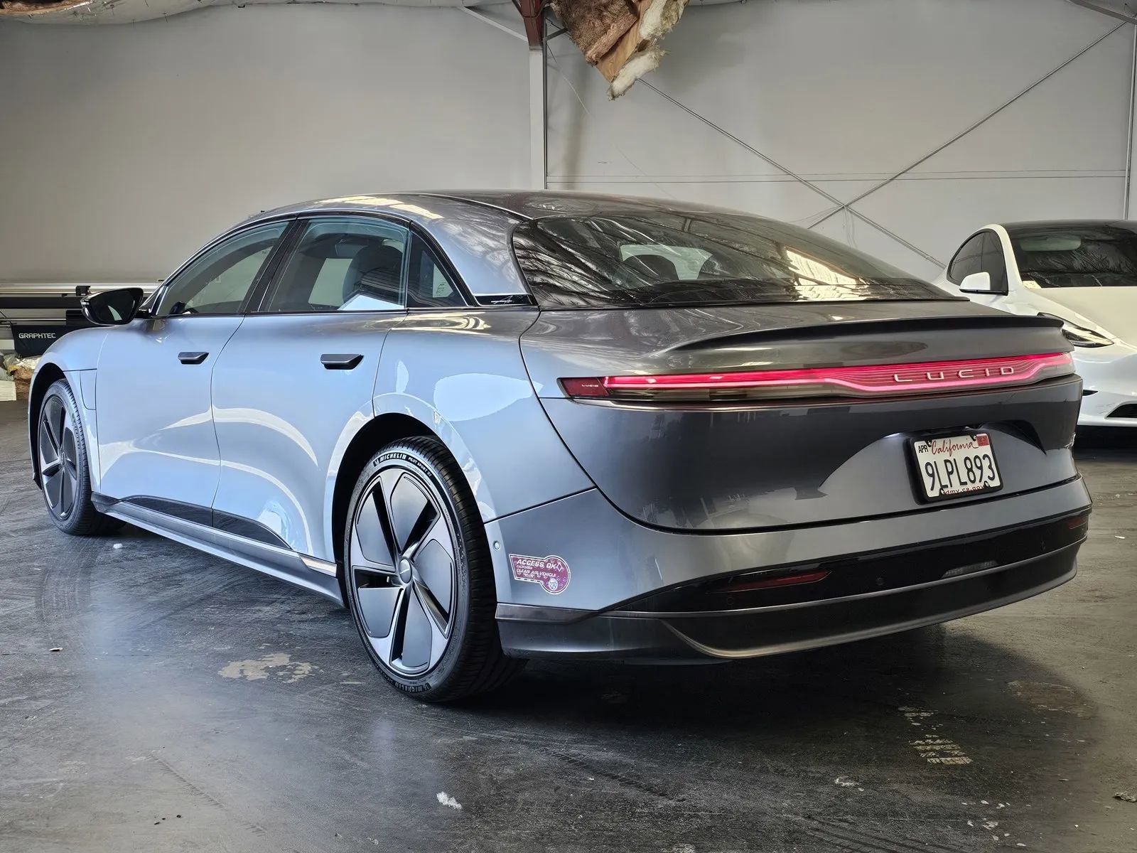 Used 2024 Lucid Air Pure RWD image 2