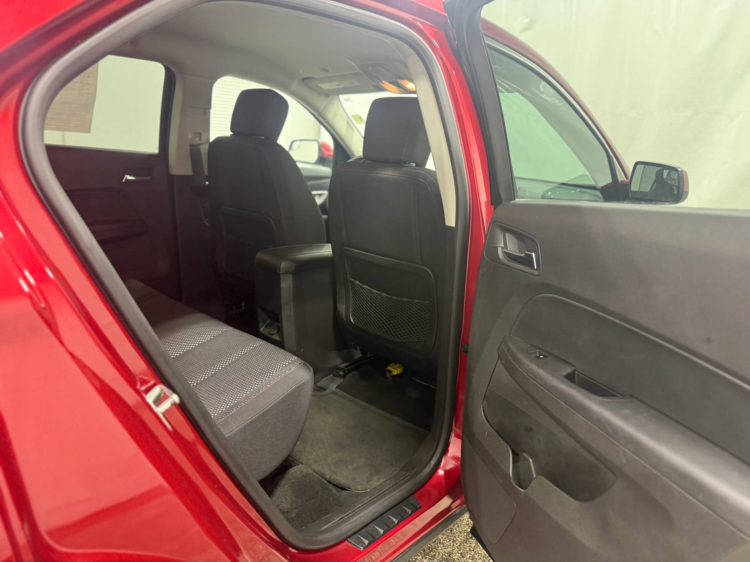 Used 2013 Chevrolet Equinox LT w/ Driver Convenience Package FWD image 26