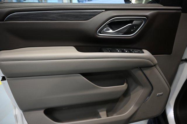 Used 2021 GMC Yukon XL SLT w/ SLT Premium Package image 28