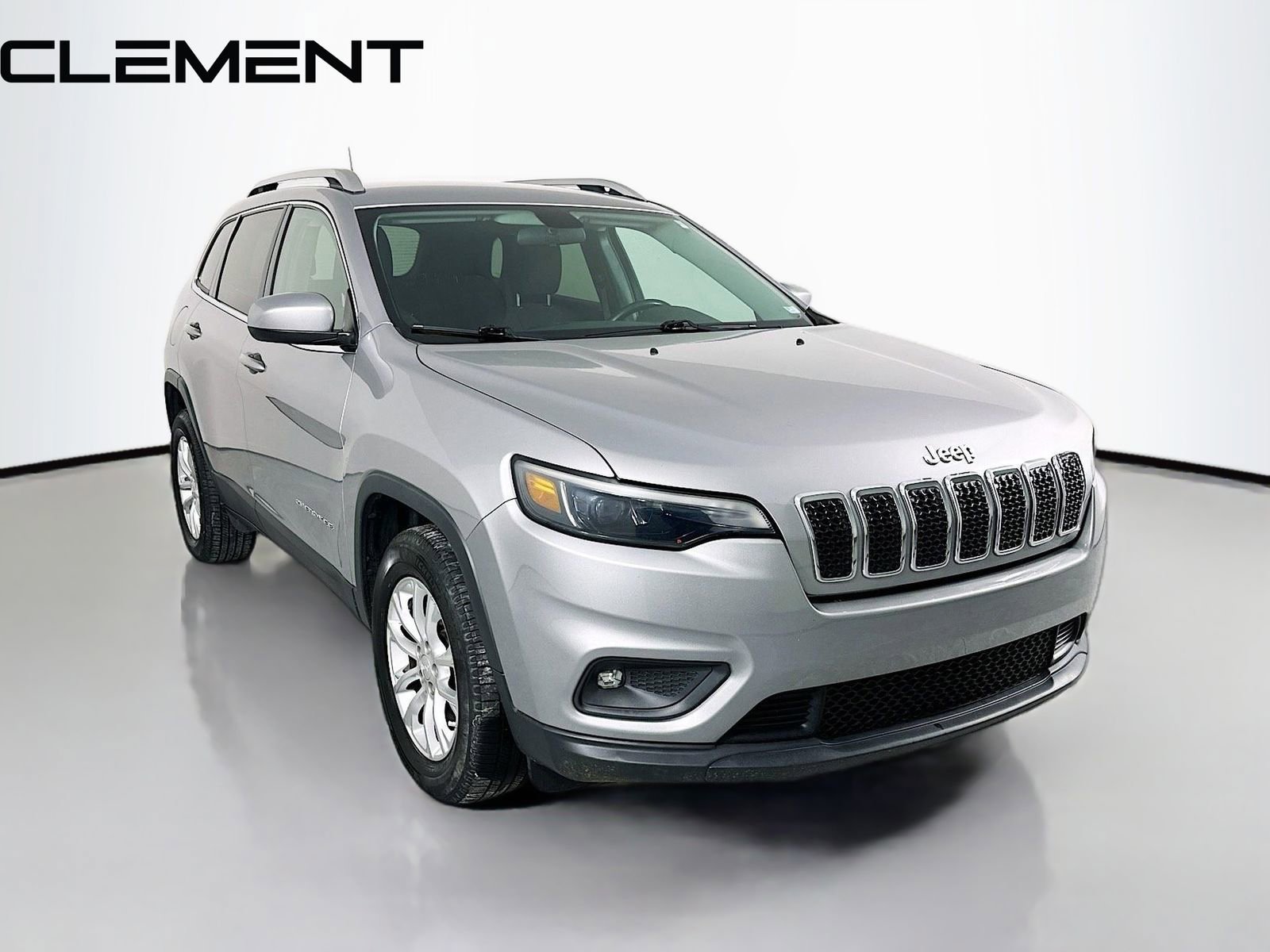 Used 2019 Jeep Cherokee Latitude w/ Cold Weather Group image 5