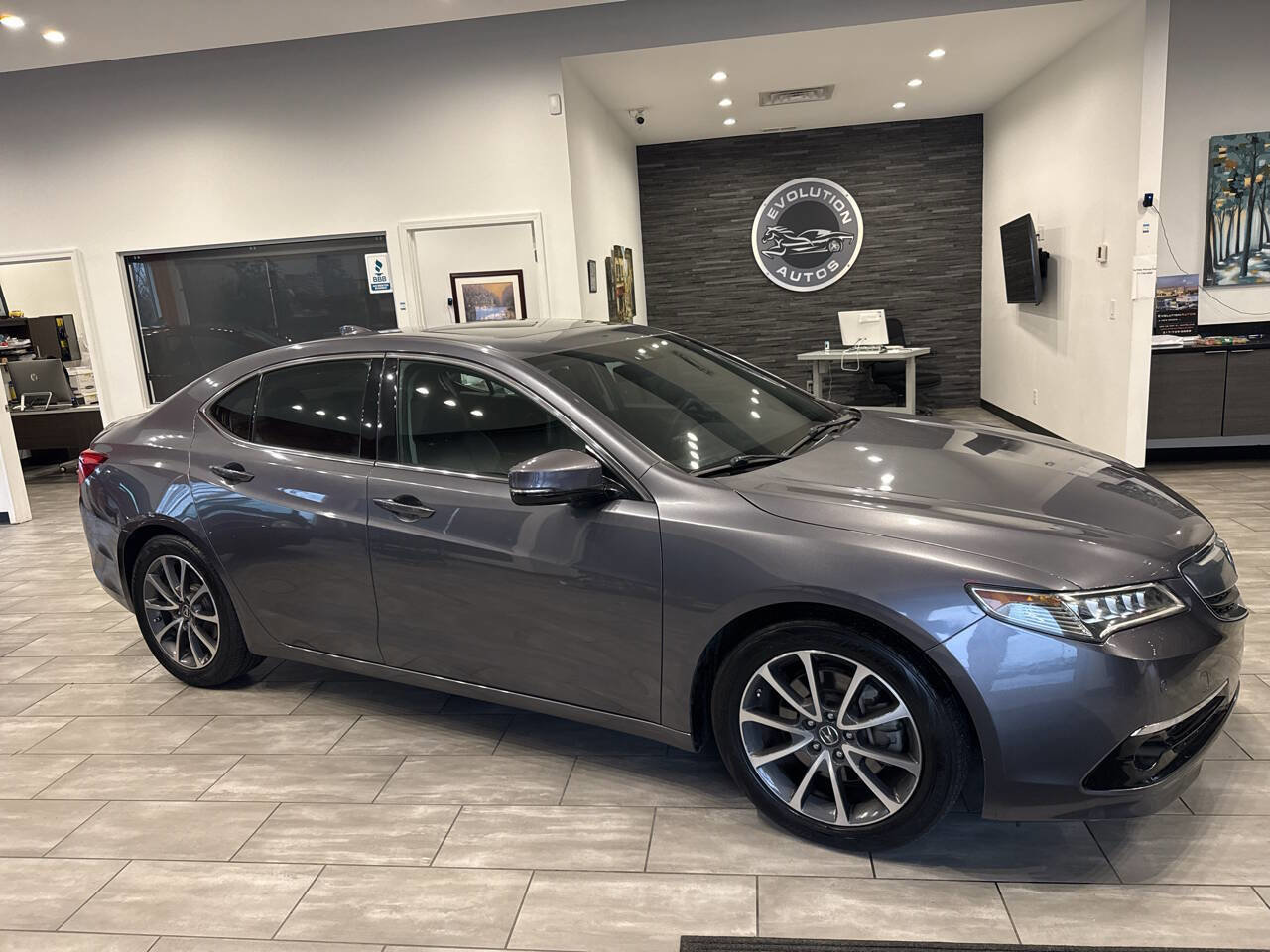 Used 2017 Acura TLX V6 w/ Advance Package image 5