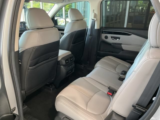 Certified 2025 Honda Pilot EX-L image 16