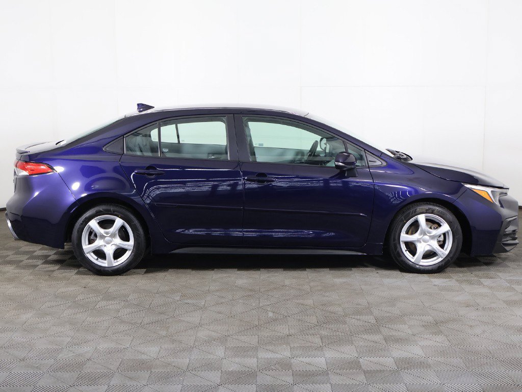 Used 2025 Toyota Corolla SE FWD image 13