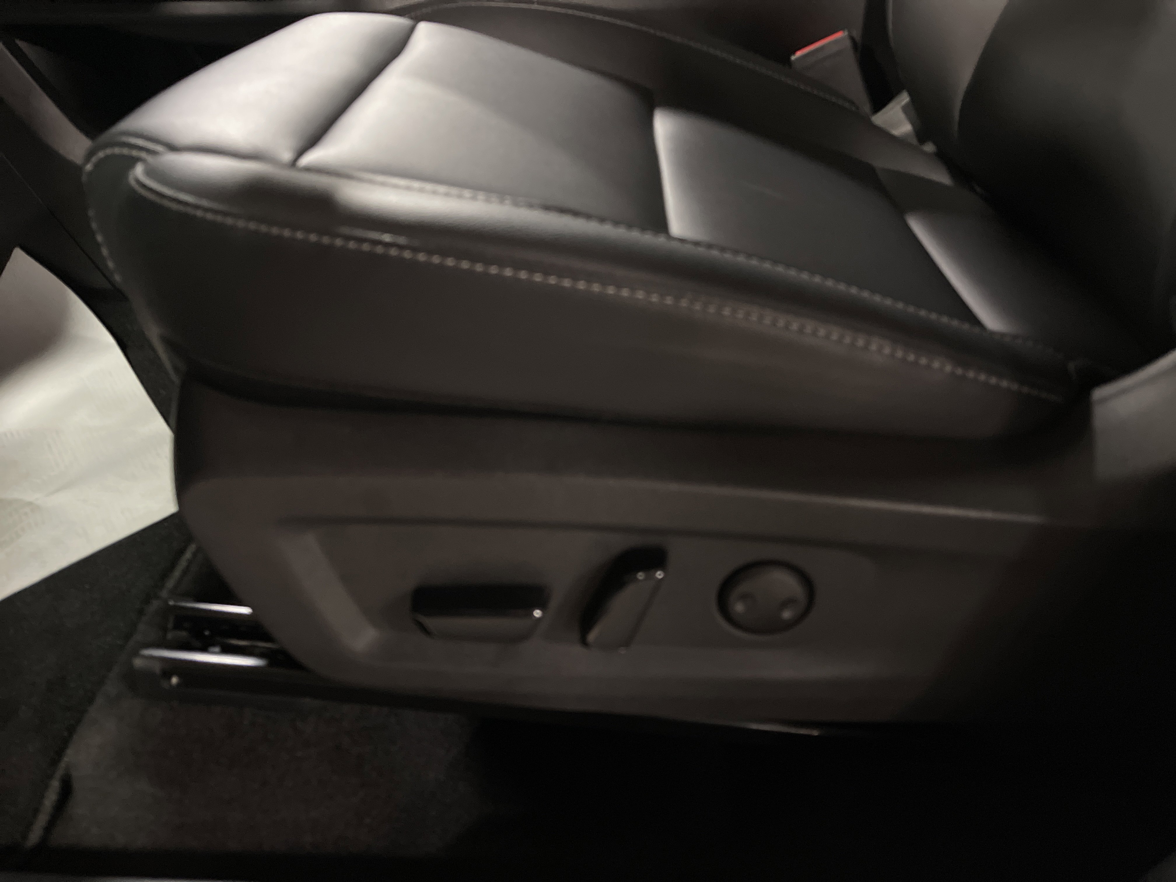 Used 2025 Nissan Murano SV image 10