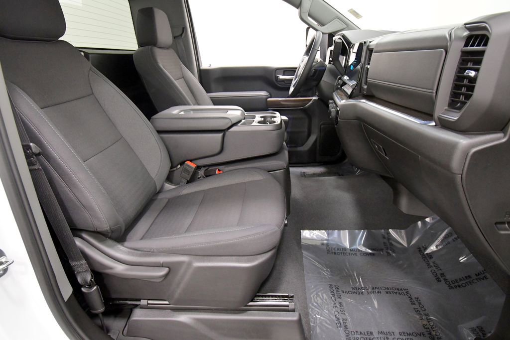 Used 2024 Chevrolet Silverado 2500 LT w/ Convenience Package image 14