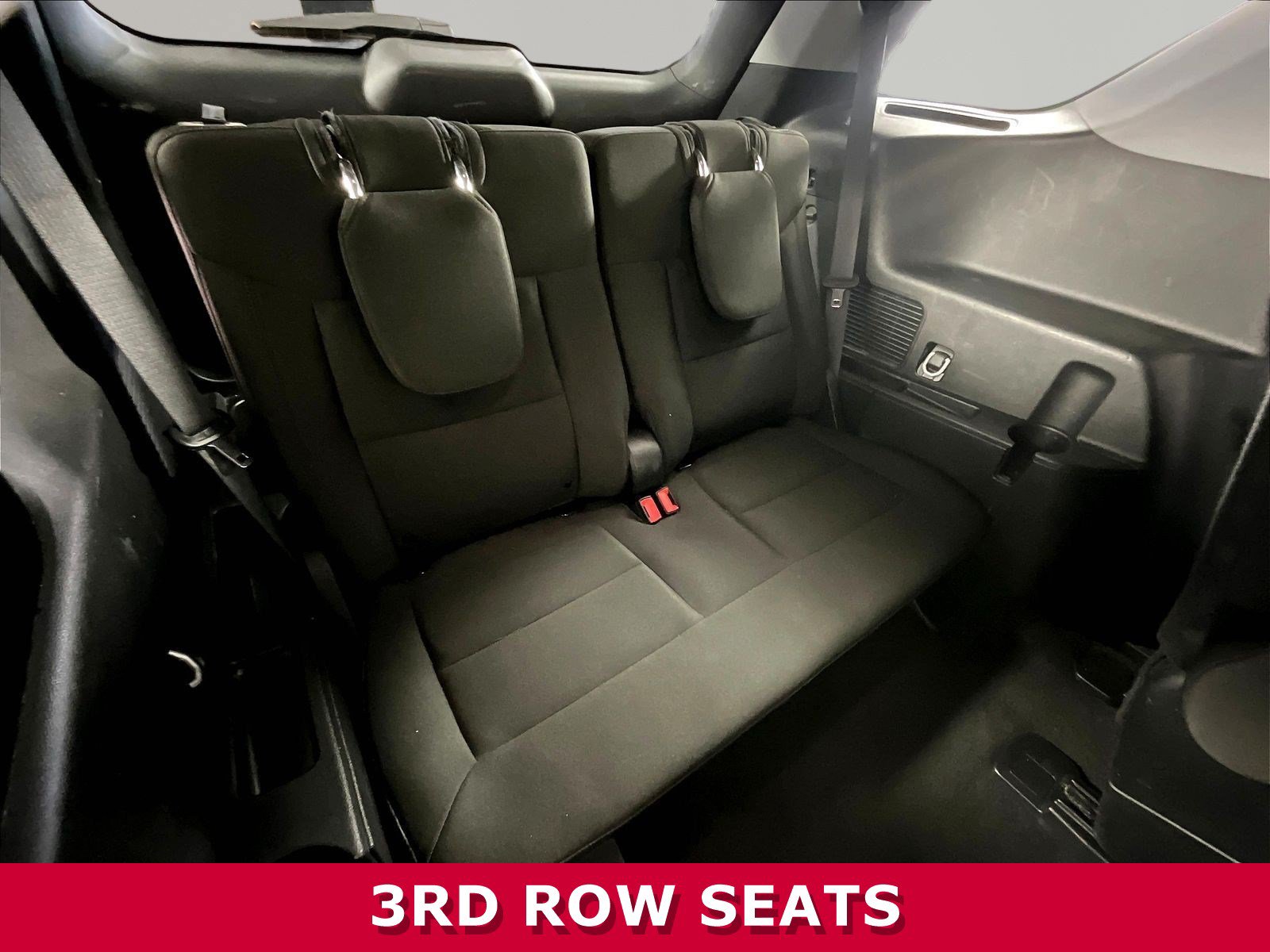 Used 2023 Ford Explorer XLT AWD/4WD image 24