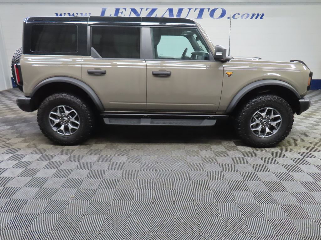 Used 2025 Ford Bronco Badlands AWD/4WD video 2