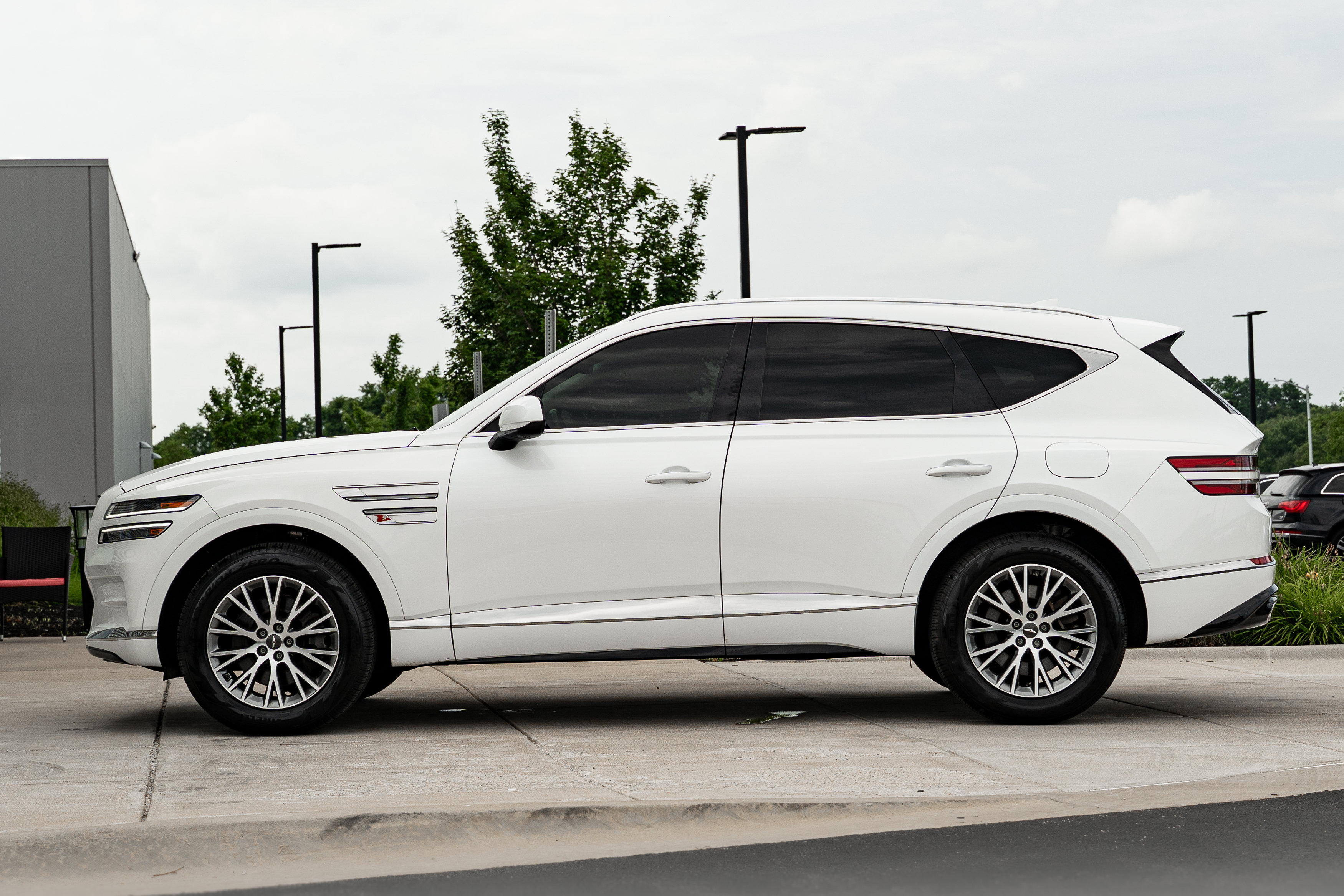 Used 2021 Genesis GV80 2.5T AWD/4WD image 6