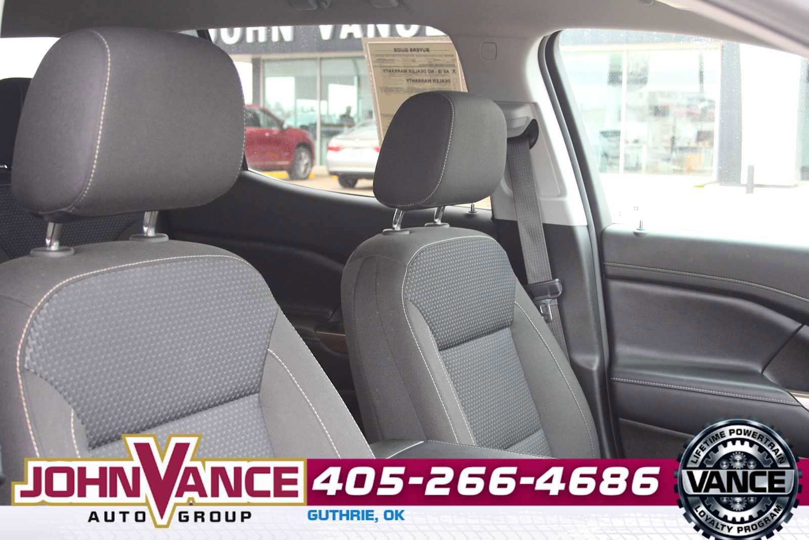 Used 2023 GMC Acadia SLE w/ Driver Convenience Package image 17