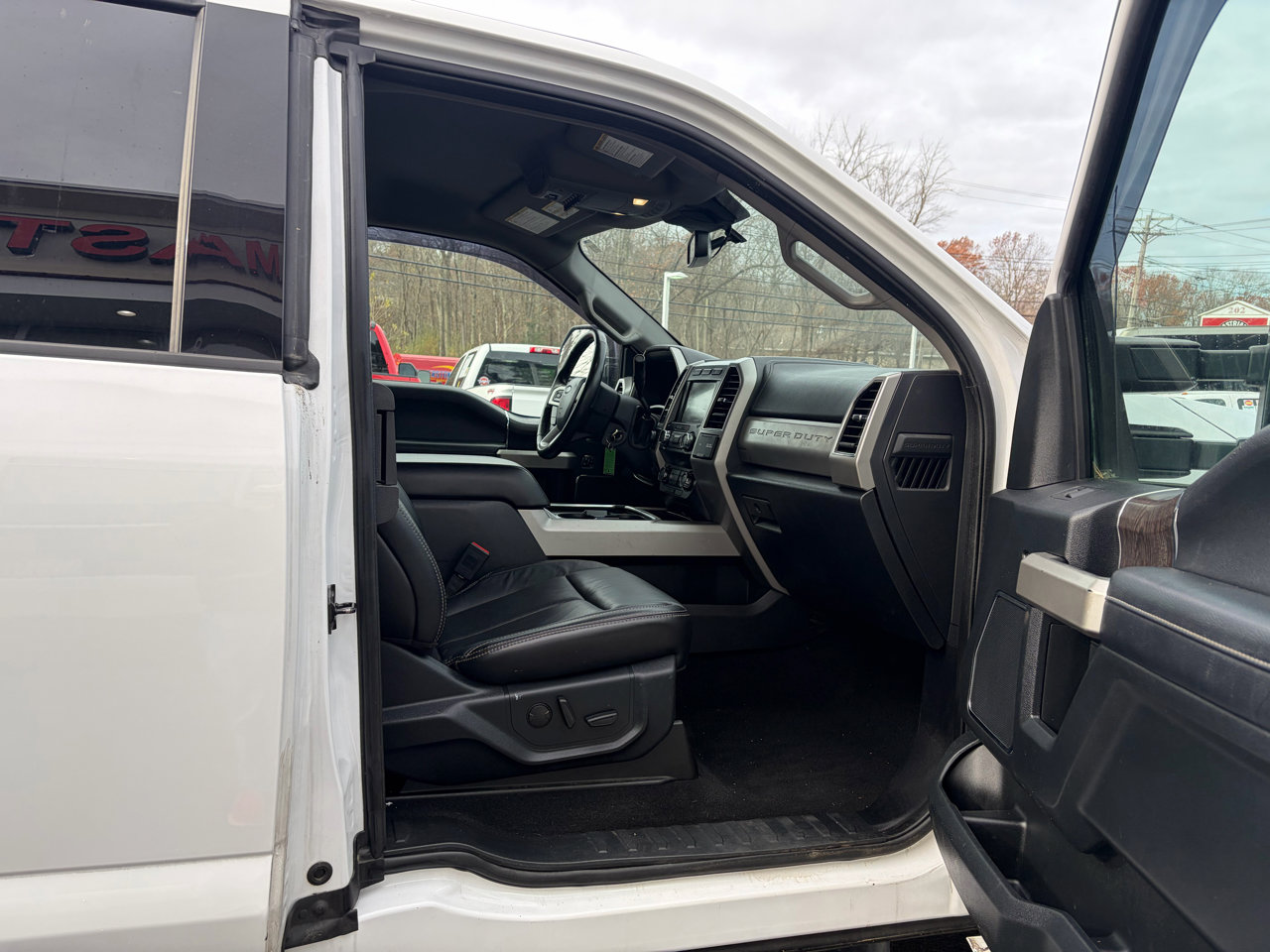 Used 2020 Ford F250 Lariat w/ Chrome Package image 41