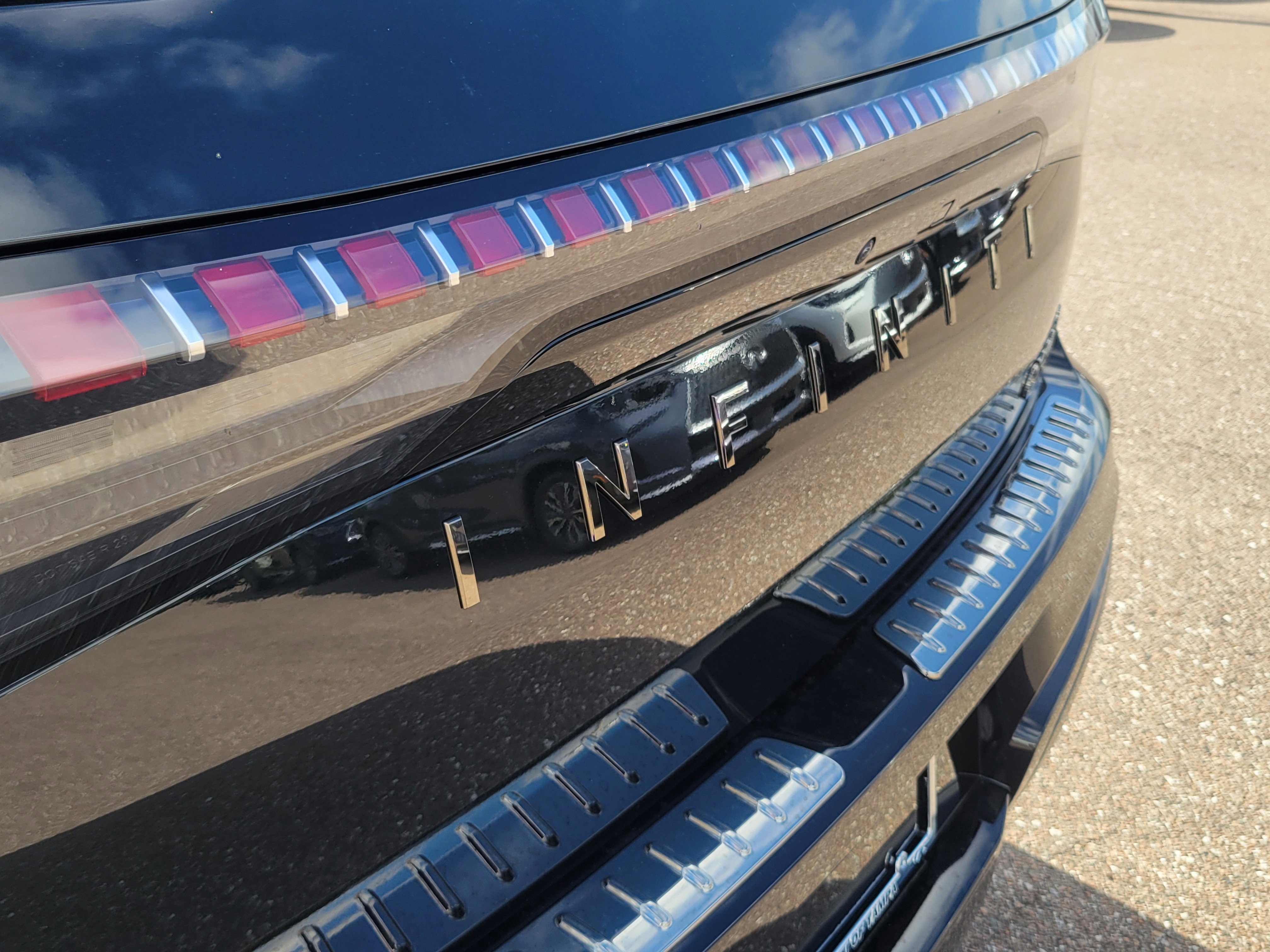 New 2026 INFINITI QX80 4WD image 6