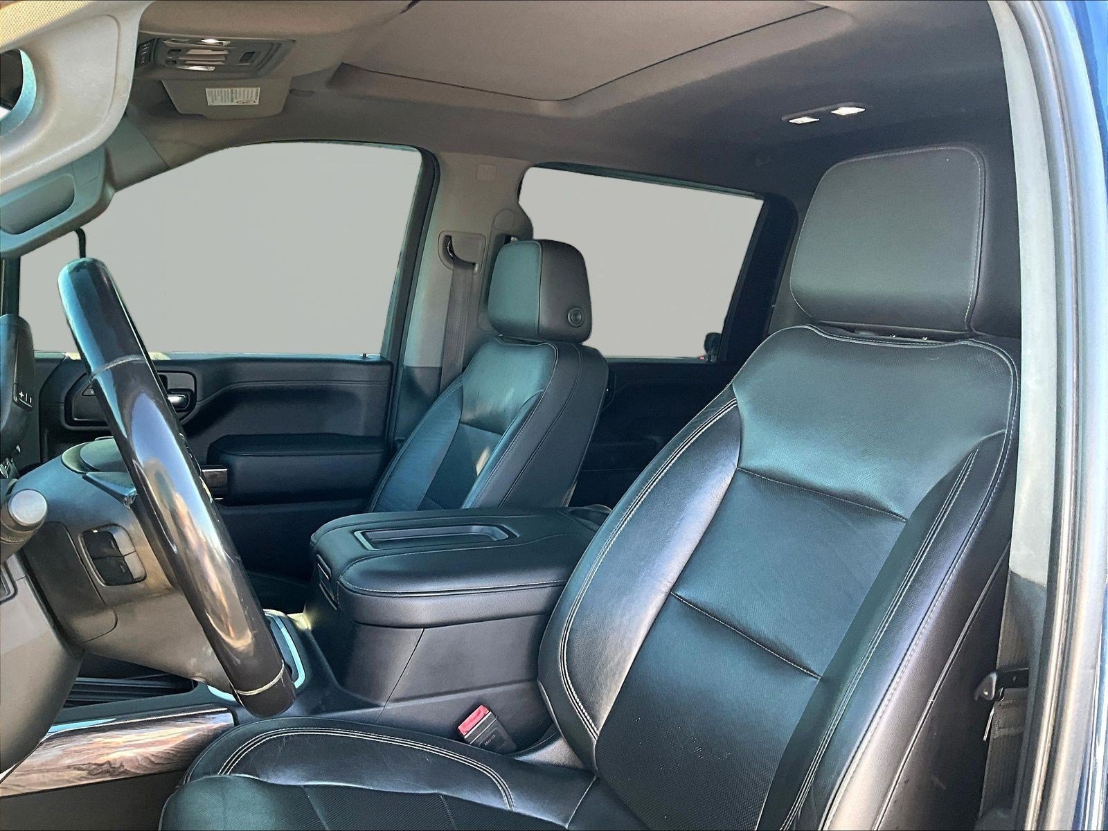 Used 2020 Chevrolet Silverado 3500 LTZ w/ LTZ Plus Package AWD/4WD image 21