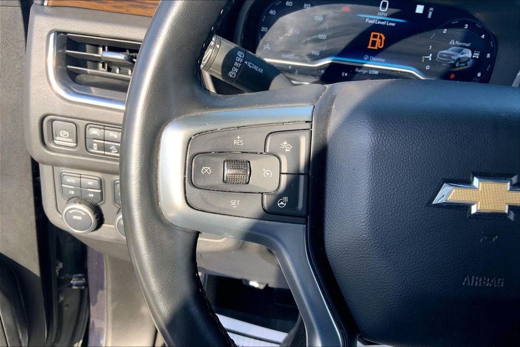 Used 2023 Chevrolet Suburban Premier image 12