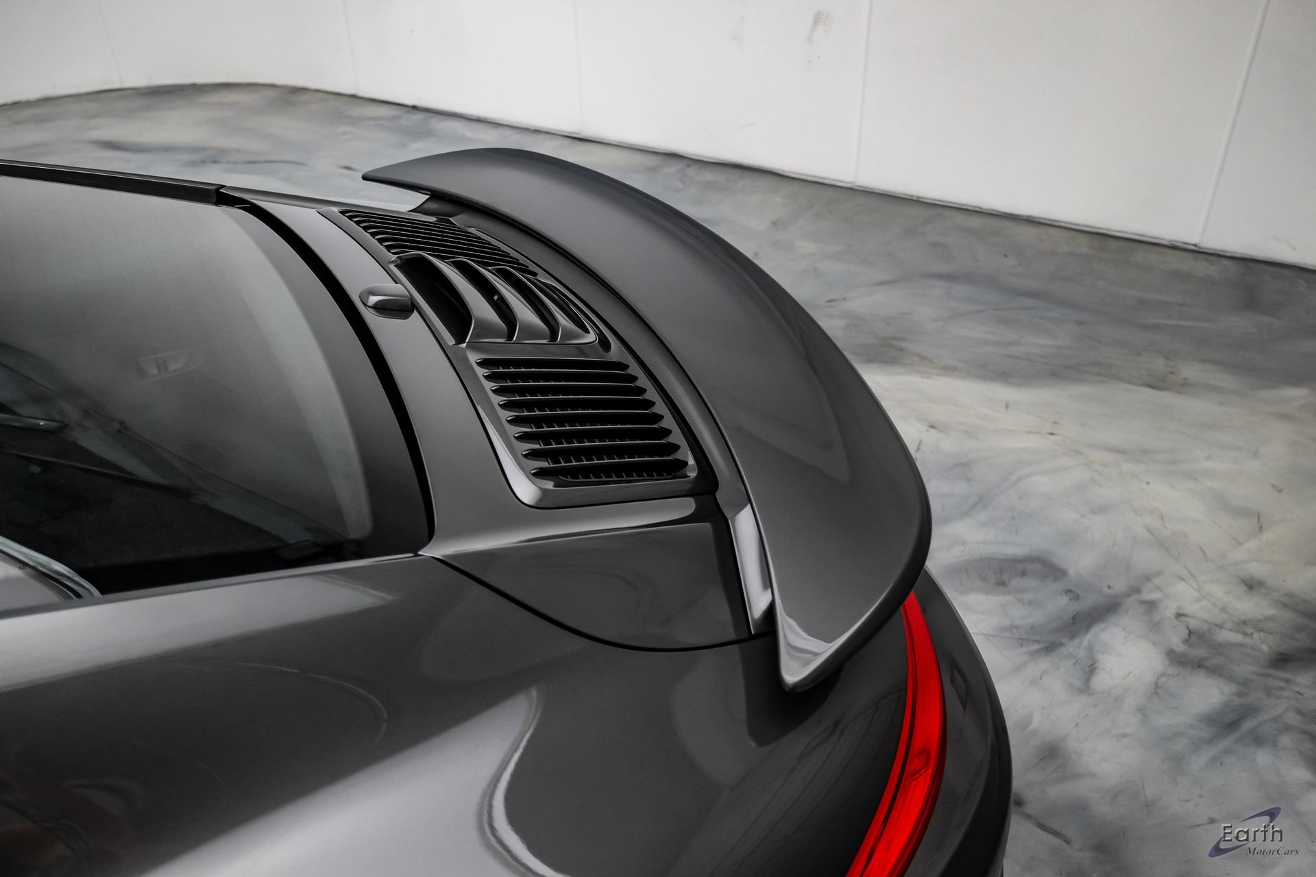 Used 2017 Porsche 911 Turbo image 30