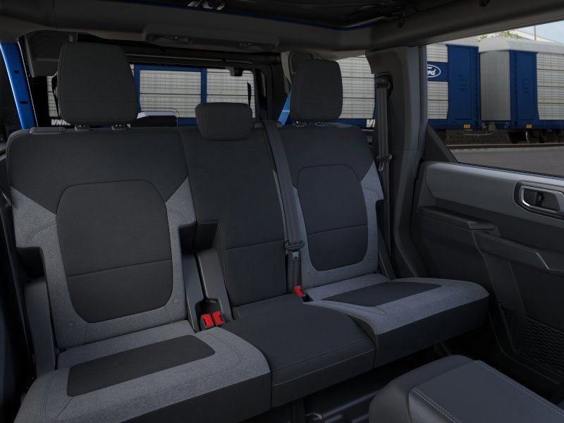 New 2025 Ford Bronco Big Bend image 6