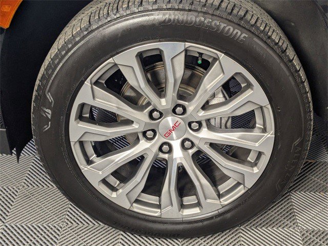 Certified 2021 GMC Yukon Denali w/ Denali Premium Package image 11