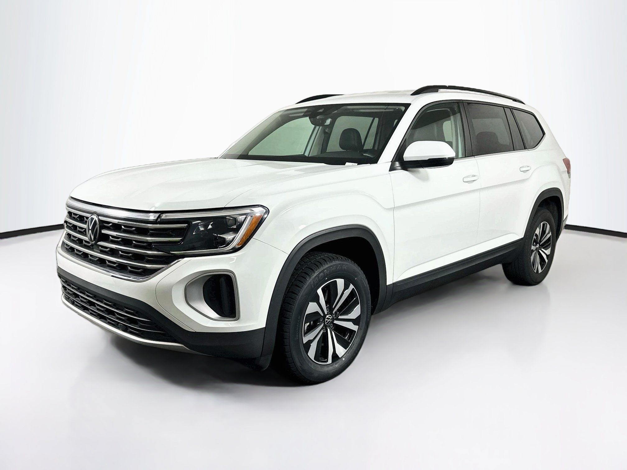 Used 2024 Volkswagen Atlas SE FWD image 3