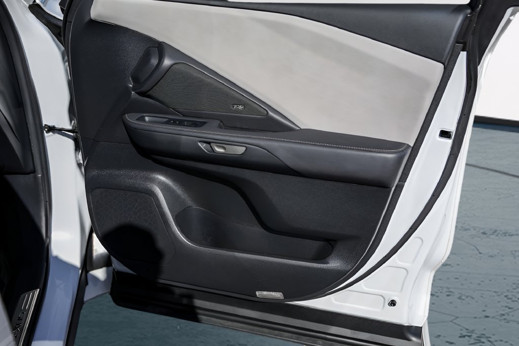 Used 2024 Lexus TX 350 AWD image 31