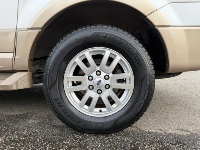 Used 2011 Ford Expedition EL XLT w/ 202A Rapid Spec Order Code image 15