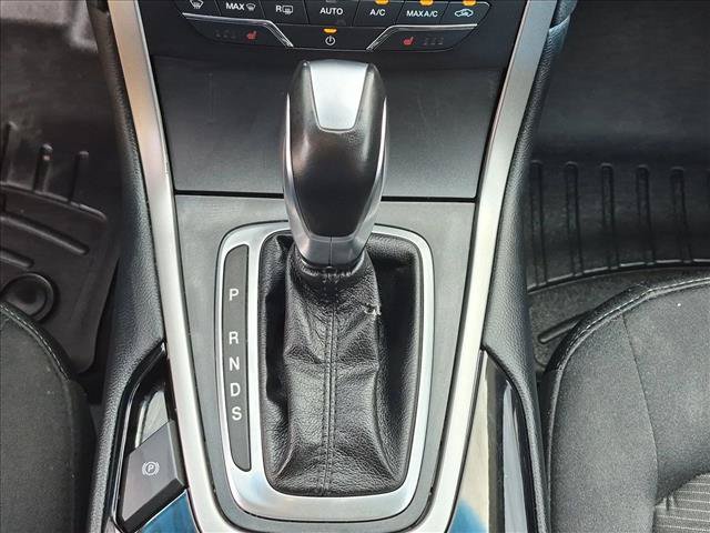 Used 2018 Ford Edge SEL w/ Canadian Touring Package AWD/4WD image 12