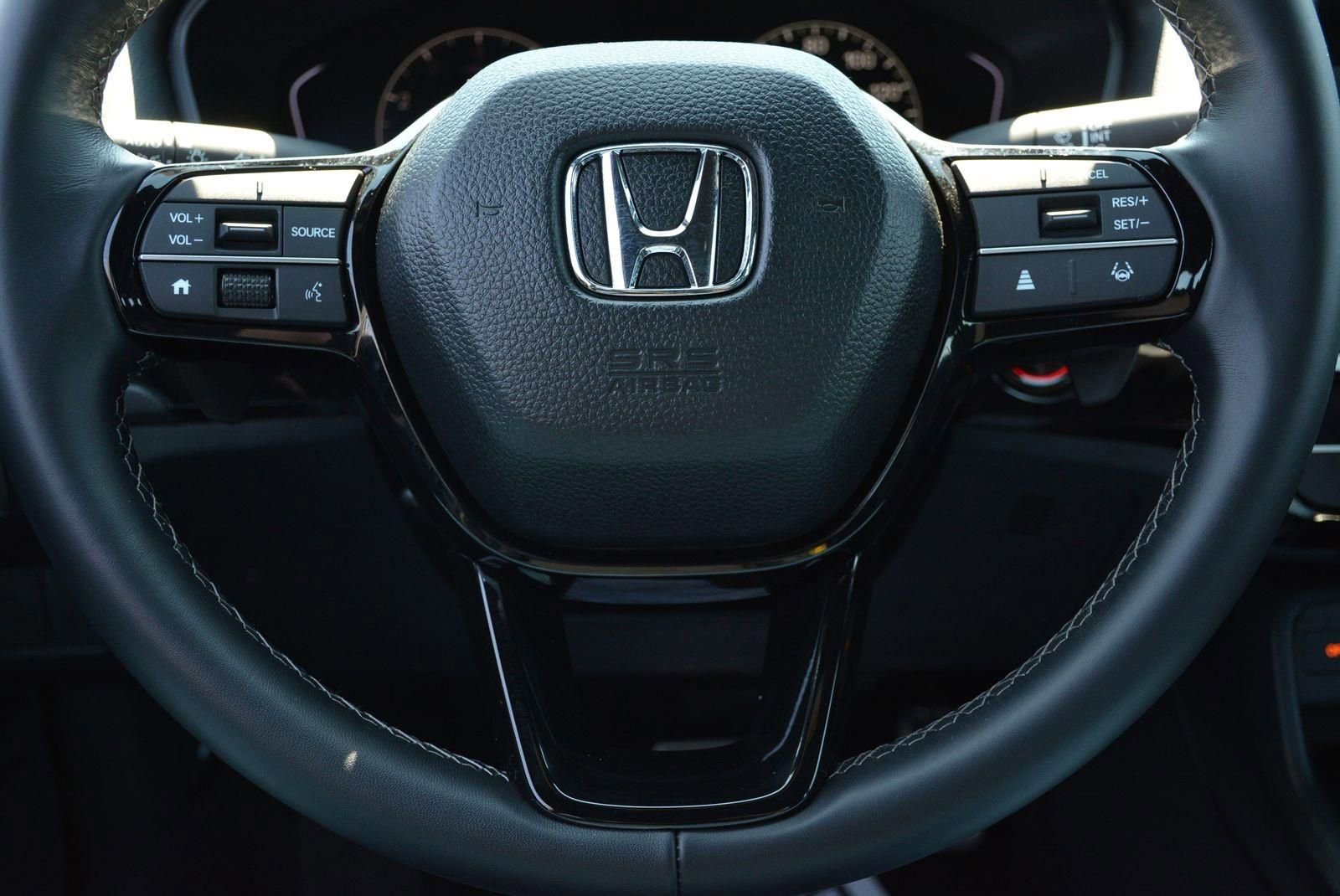 Used 2025 Honda Civic Sport image 26
