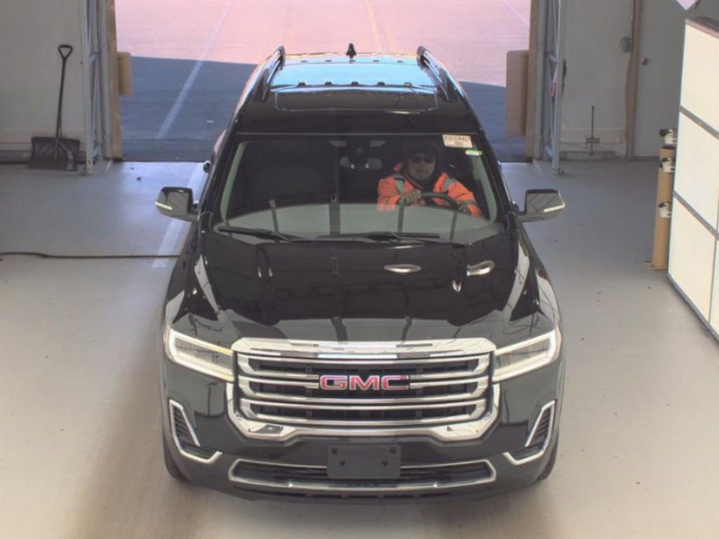 Used 2023 GMC Acadia SLE w/ Driver Convenience Package image 2