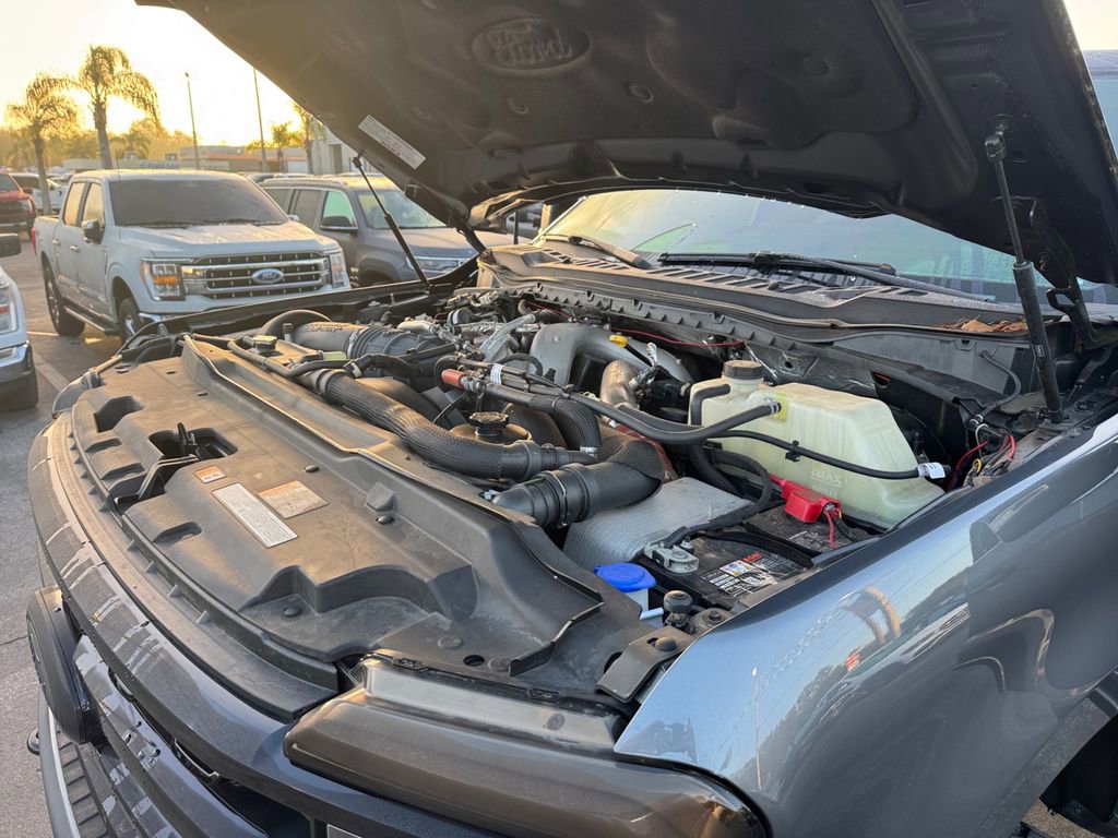 Used 2024 Ford F350 Platinum w/ FX4 Off-Road Package image 29