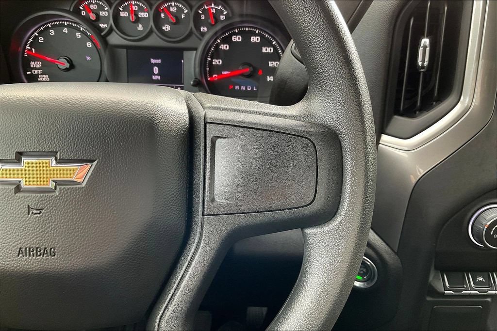 Used 2026 Chevrolet Silverado 1500 Custom AWD/4WD image 16