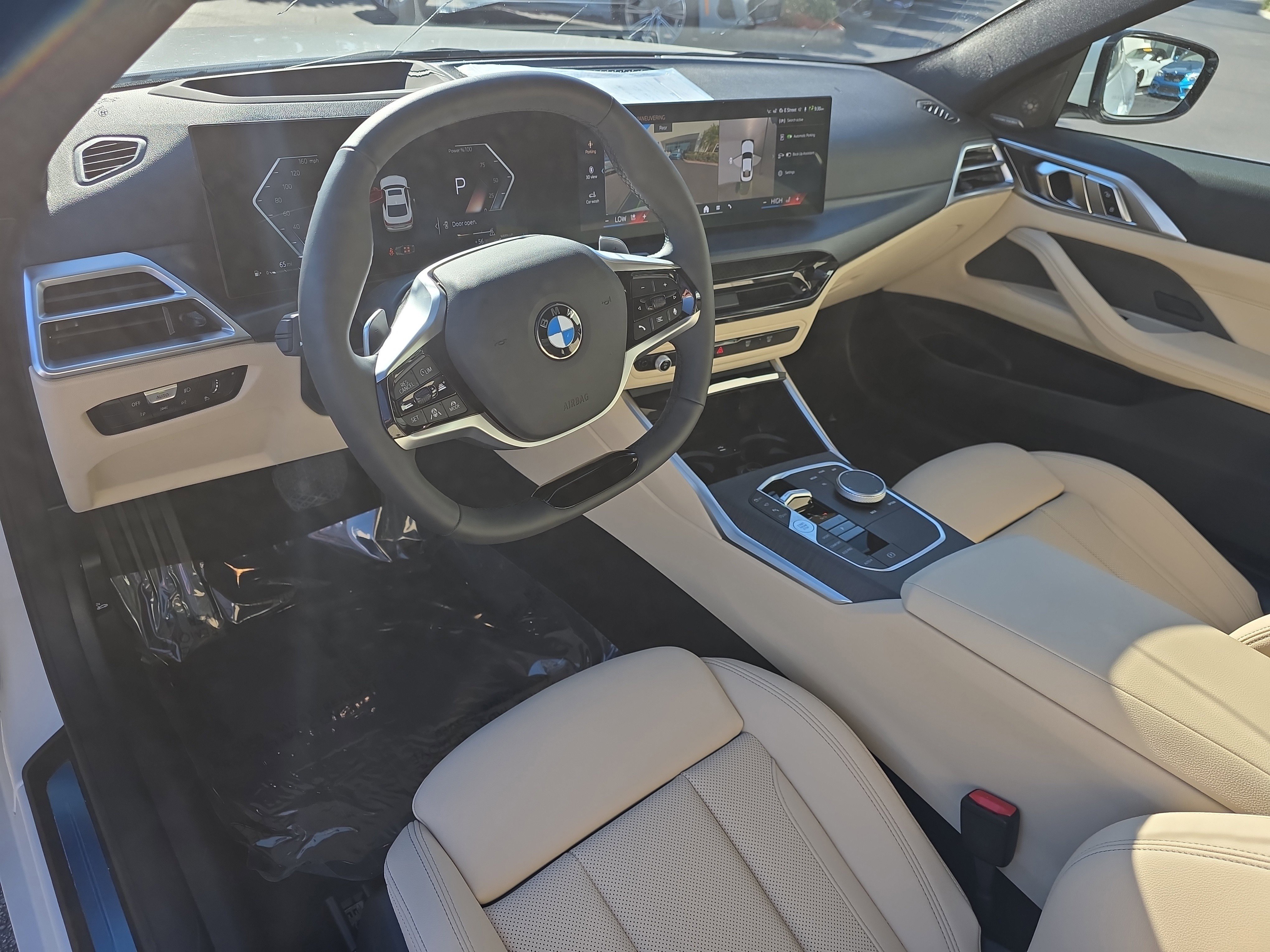 Used 2025 BMW 430i Coupe w/ Premium Package image 9