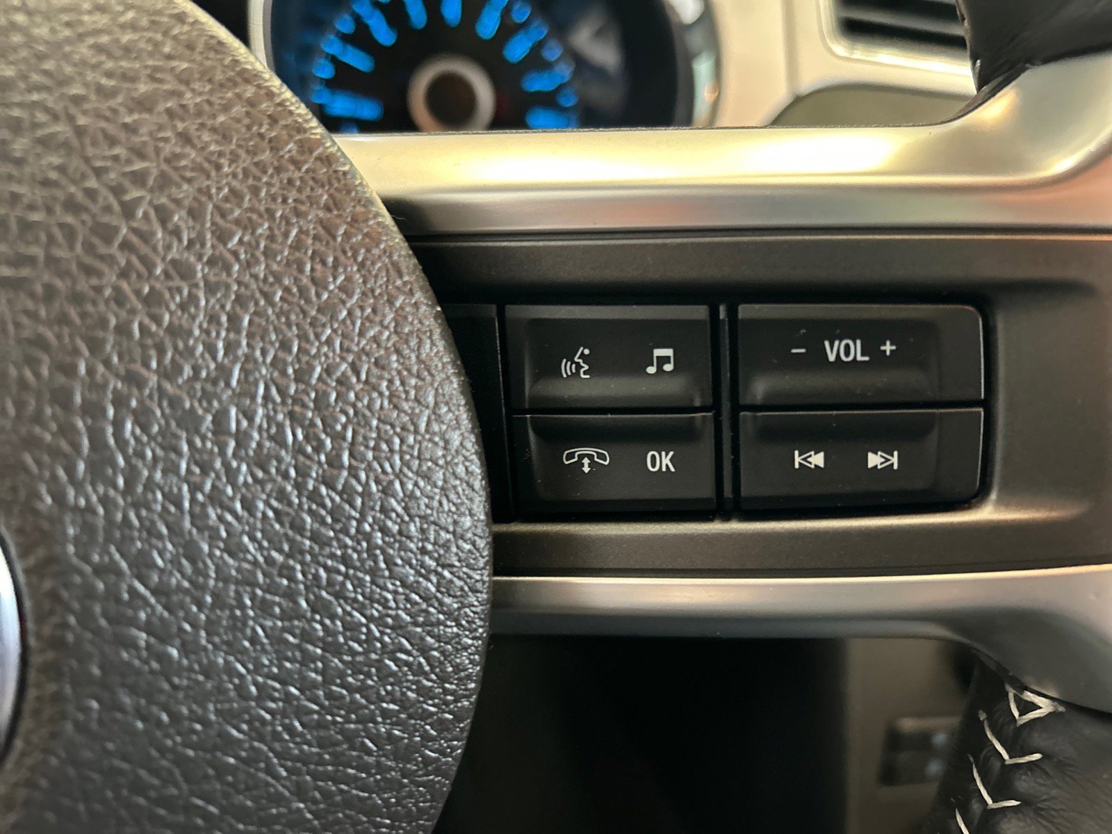 Used 2014 Ford Mustang GT Premium RWD image 19