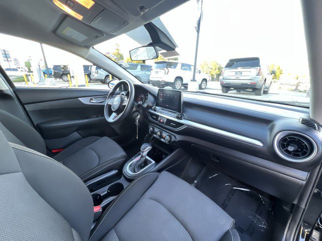 Used 2024 Kia Forte LXS image 28