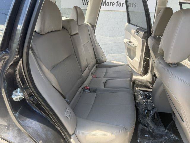 Used 2012 Subaru Forester 2.5X Limited AWD/4WD image 12