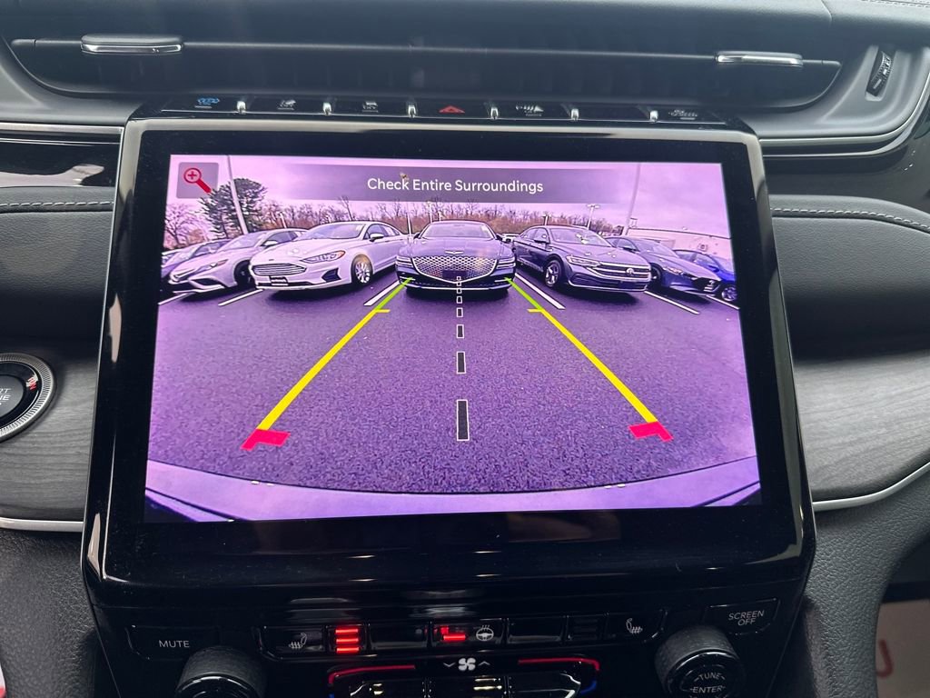 Used 2022 Jeep Grand Cherokee Limited 4xe image 25