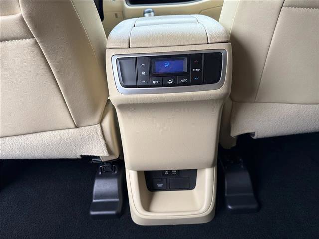 Used 2018 Toyota Highlander XLE image 20