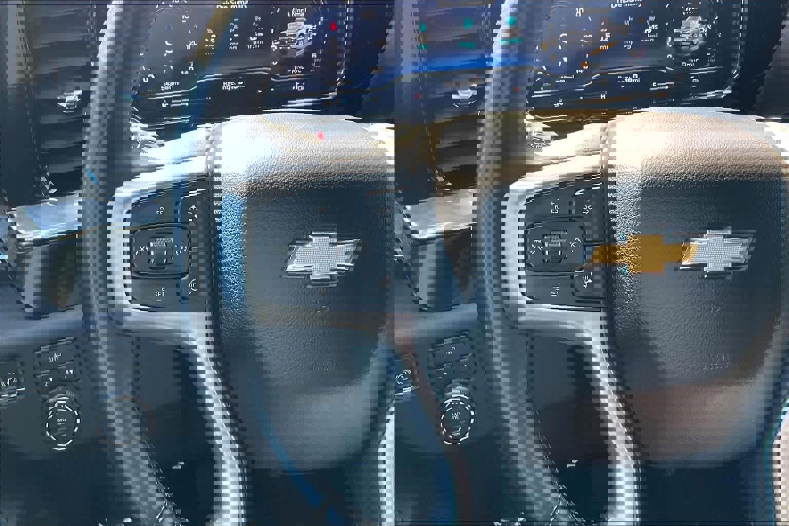 Used 2023 Chevrolet Silverado 1500 LT image 23