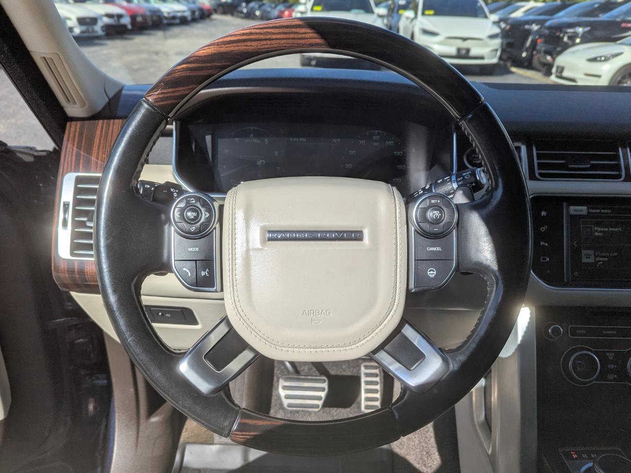 Used 2016 Land Rover Range Rover Supercharged image 18