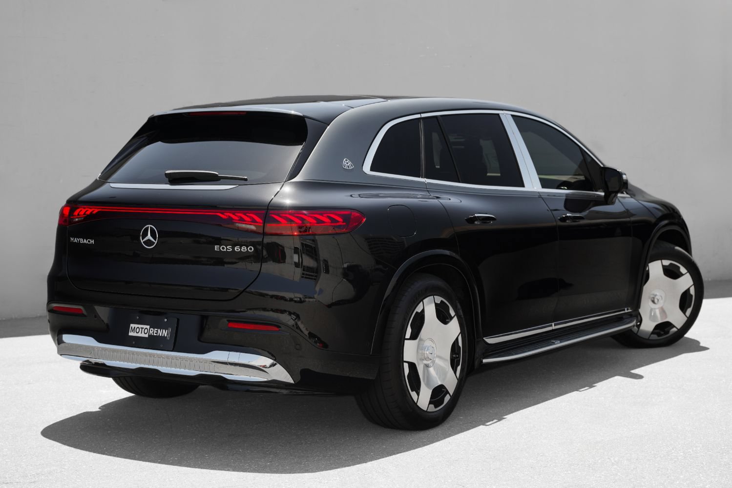 Used 2025 Mercedes-Benz Maybach EQS 680 4MATIC image 3