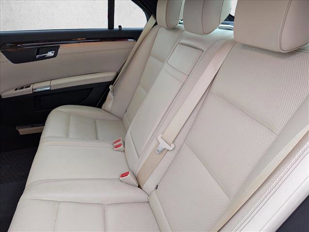 Used 2011 Mercedes-Benz S 550 image 24