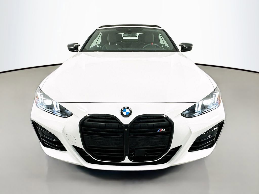 Used 2025 BMW M440i Convertible w/ Premium Package image 2