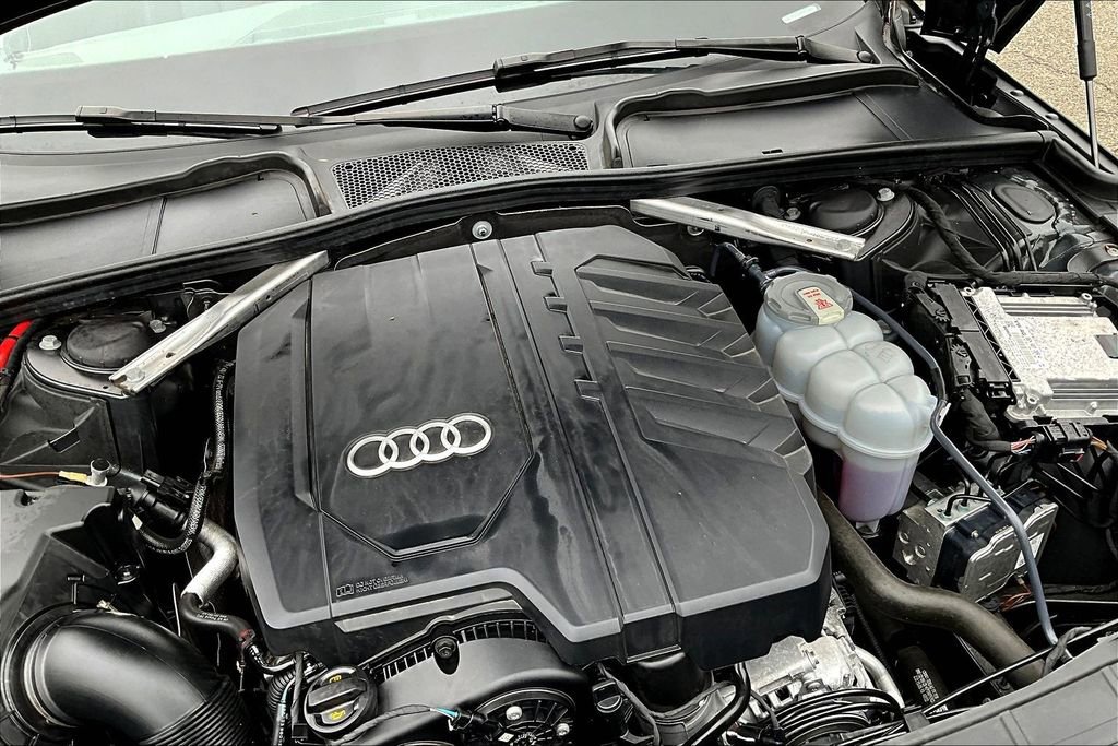 Used 2023 Audi A4 2.0T Premium w/ Convenience Package image 31